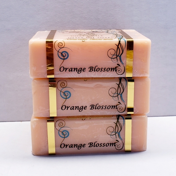 The Grecian Soap LAVENDER Goat's Milk & Olive Oil Natural Beauty Bar, 6 oz(2pck) - Picture 2 of 6